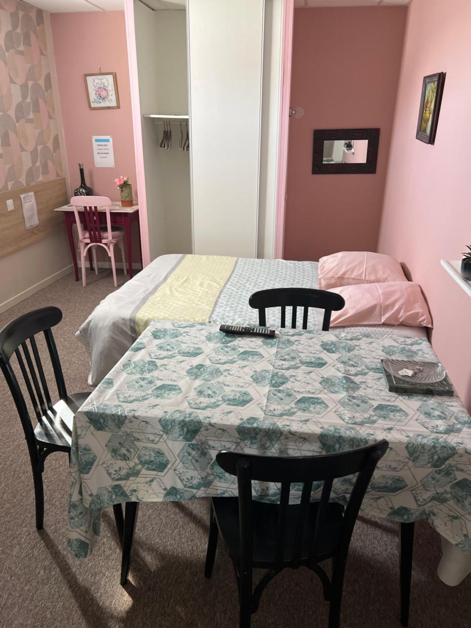 Residence Sainte Therese - La Villa Selva Лурд Екстериор снимка